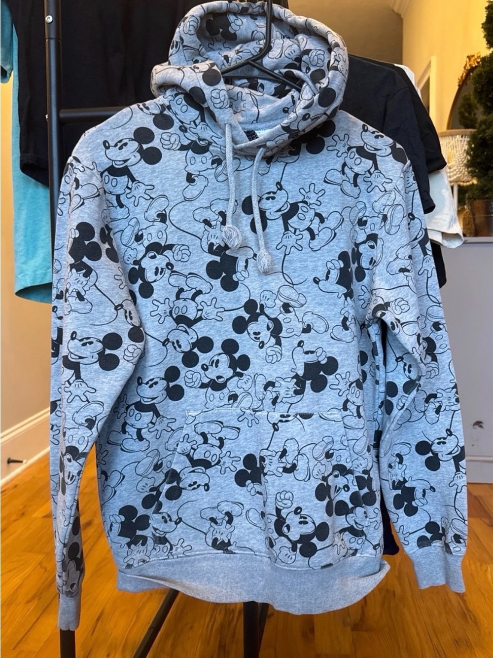 Heather Gray Mickey Mouse Graphic Pullover Hoodie - Women's